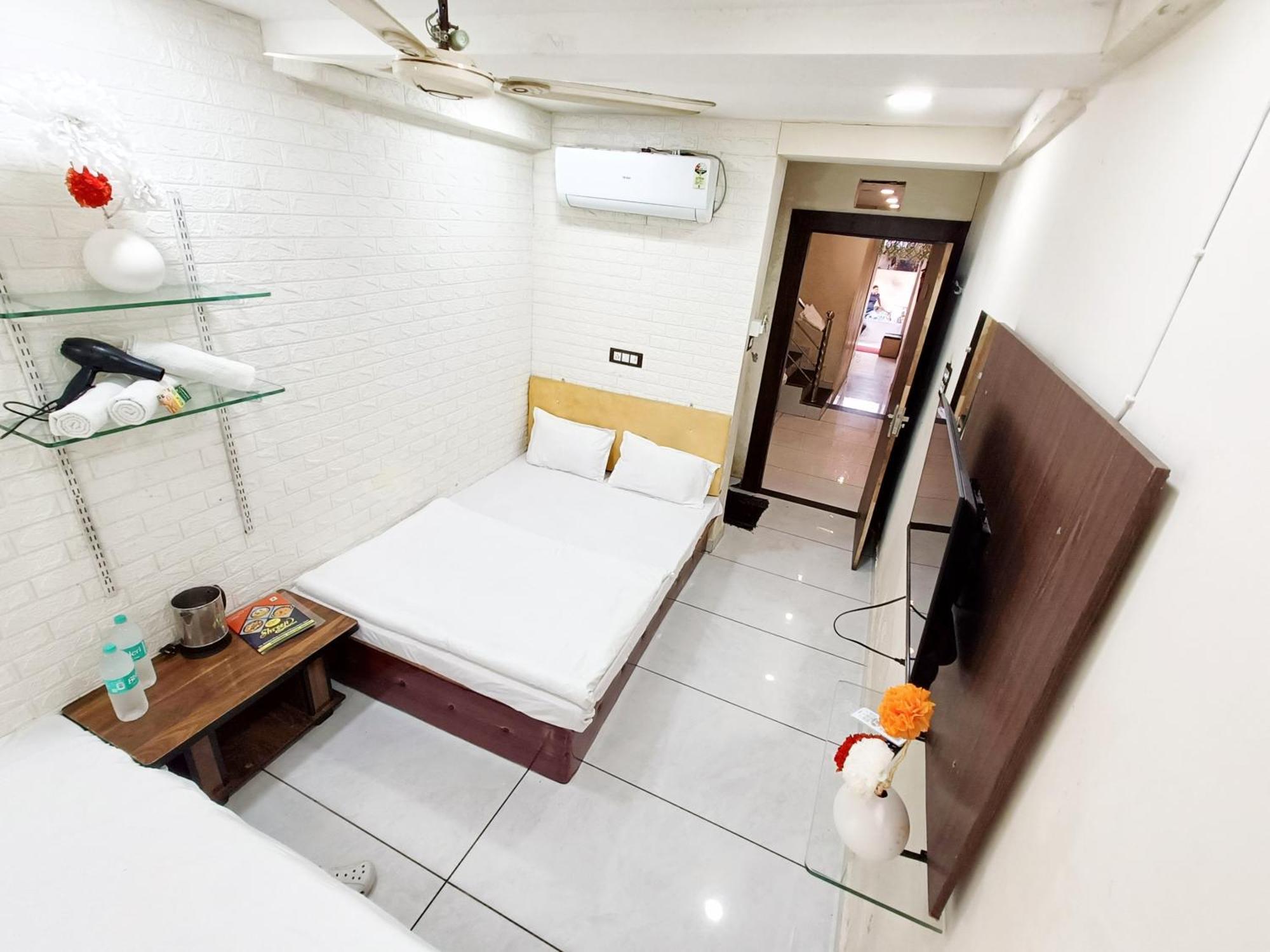 Hotel S Tower Ujjain Zewnętrze zdjęcie
