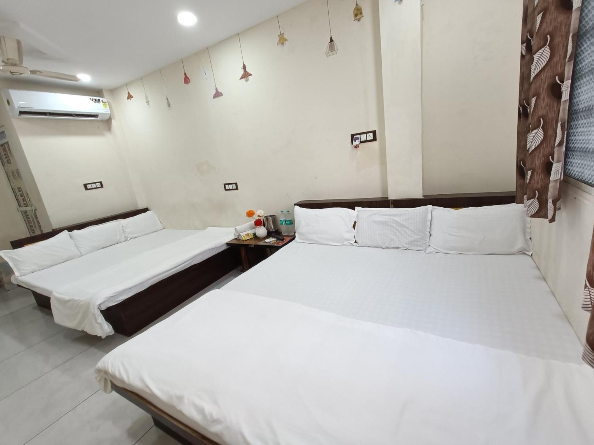 Hotel S Tower Ujjain Zewnętrze zdjęcie
